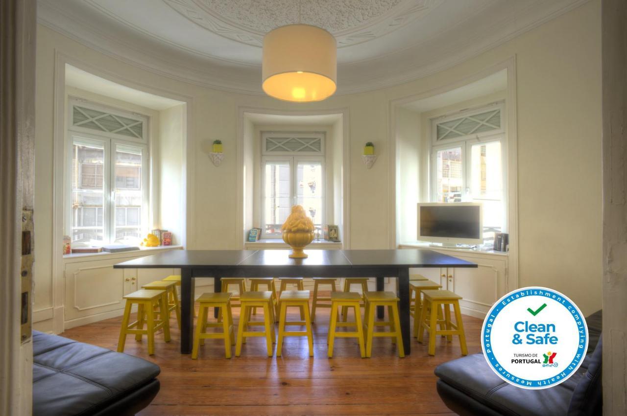 Angola Apartment - 8Bedrooms ลิสบอน ภายนอก รูปภาพ