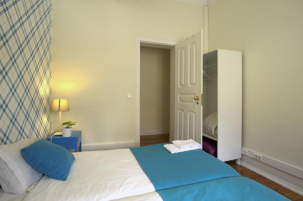 Angola Apartment - 8Bedrooms ลิสบอน ภายนอก รูปภาพ