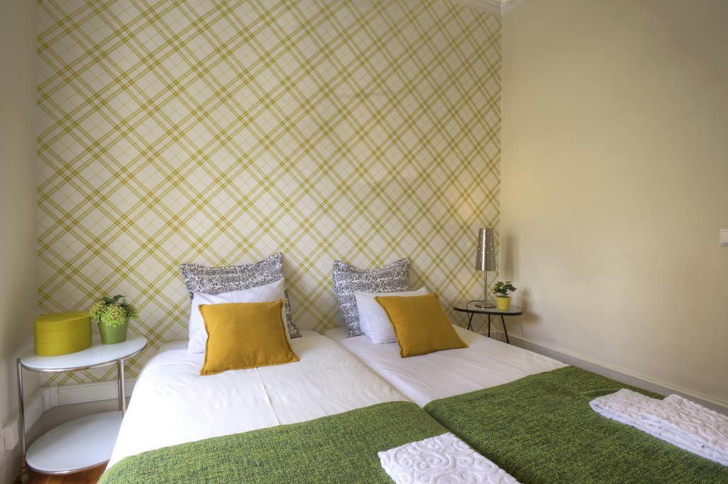 Angola Apartment - 8Bedrooms ลิสบอน ภายนอก รูปภาพ