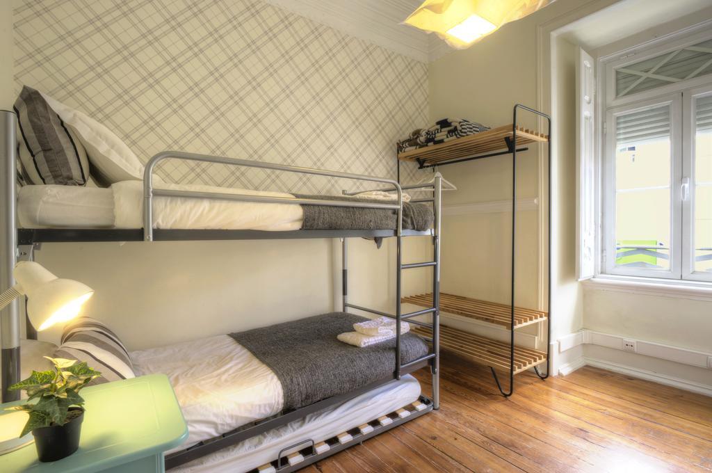 Angola Apartment - 8Bedrooms ลิสบอน ภายนอก รูปภาพ