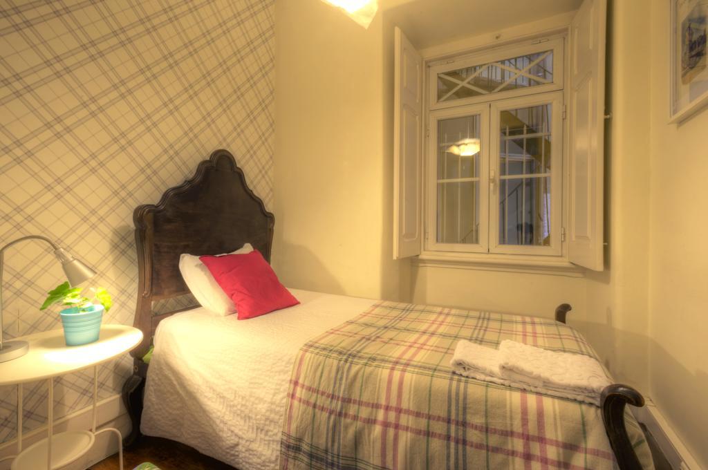 Angola Apartment - 8Bedrooms ลิสบอน ภายนอก รูปภาพ